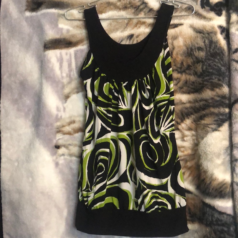 Lot Of 2 Womans/Juniors Size M Formal Tank and Tee